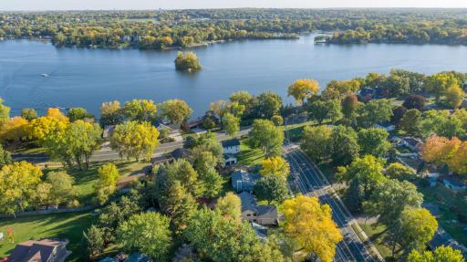 800 Crystal Lake Road E, Burnsville, MN 55306