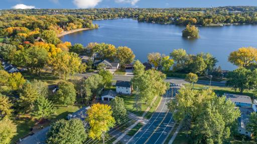 800 Crystal Lake Road E, Burnsville, MN 55306