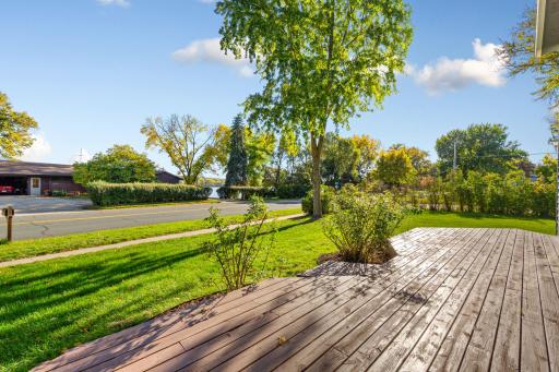 800 Crystal Lake Road E, Burnsville, MN 55306