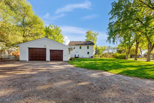 800 Crystal Lake Road E, Burnsville, MN 55306