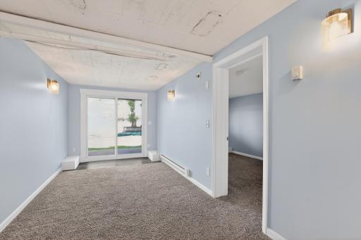 06_2627_Commerce_Blvd-Living_room-0306.jpg