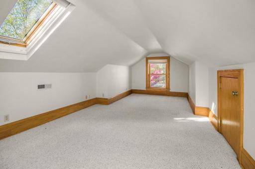 23 W 45th Street, Minneapolis, MN 55419
