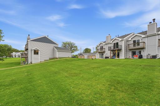 3040 Shields Drive, 104, Eagan, MN 55121