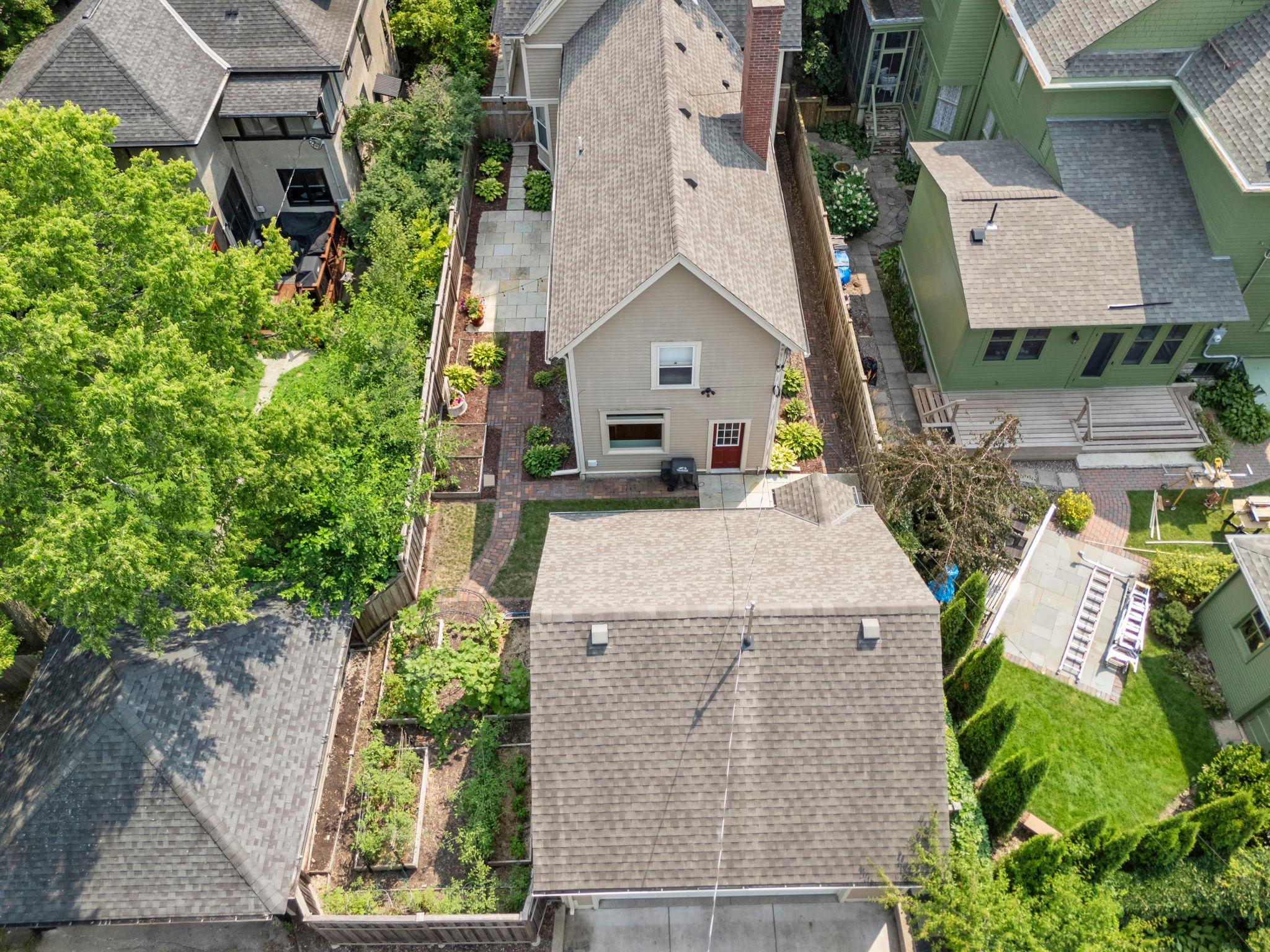101-web-or-mls-695 Fairmount Ave-477.jpg
