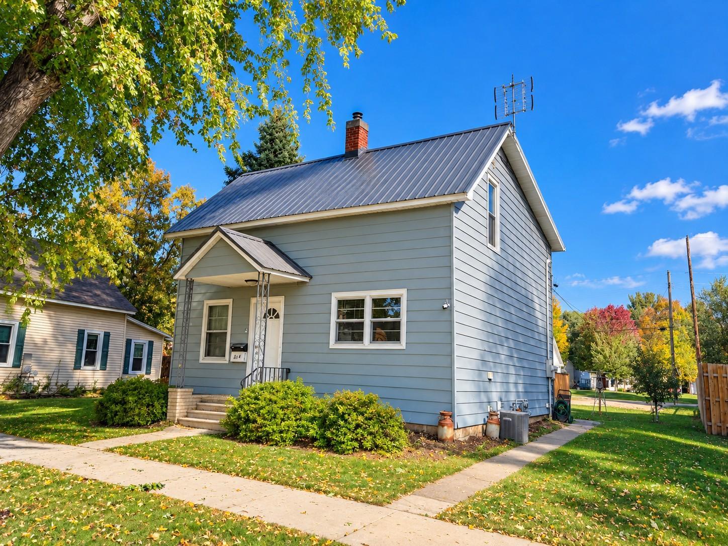 Property photo for 1314 Tainter Street, Menomonie, WI 54751