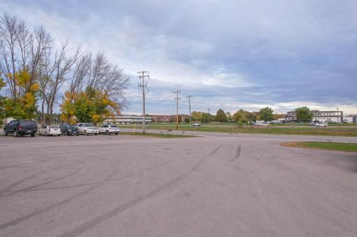 4125 Hadrian Road, Saint Cloud, MN 56301
