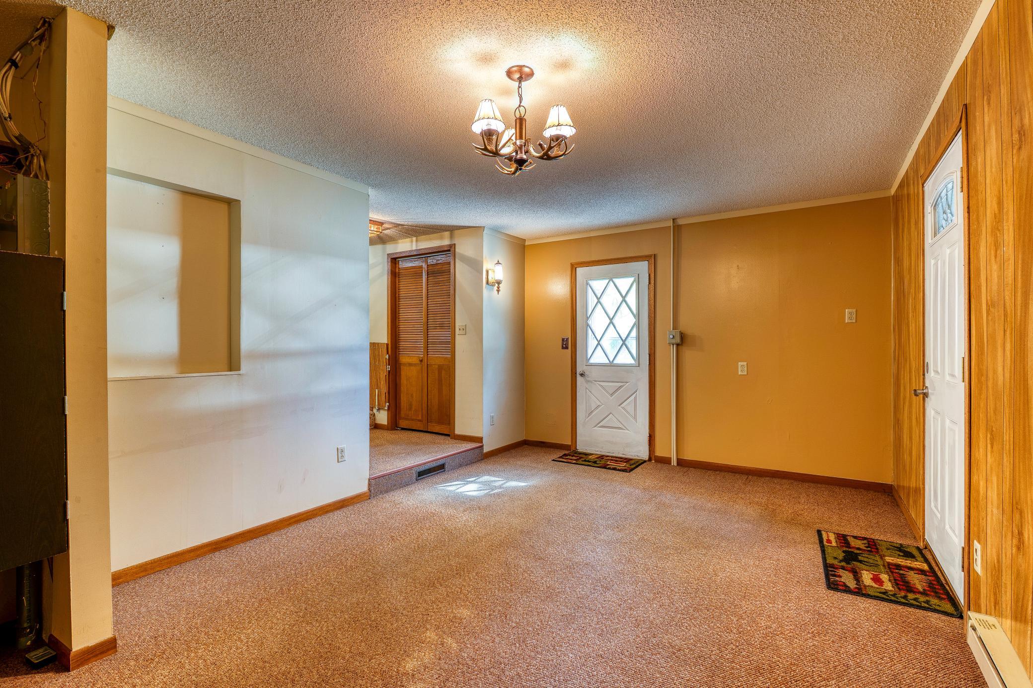 Main Floor entry/mud room/living room