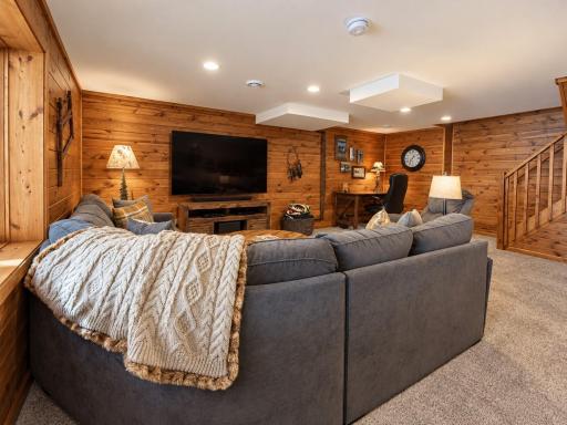 12725 W Fabiny Lane, Hayward, WI 54843