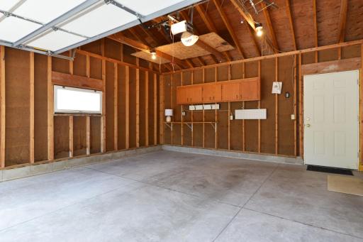 8644 Poplar Bridge Curve, Bloomington, MN 55437