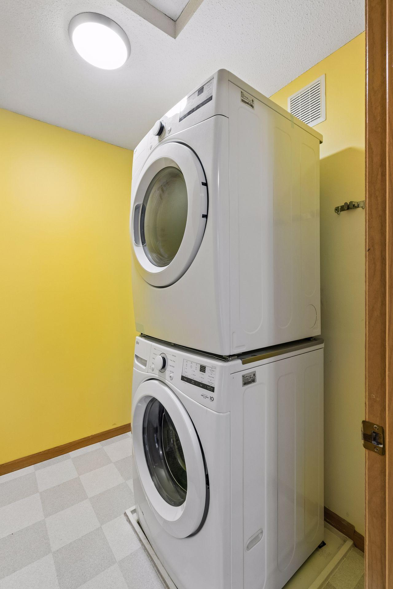 LL Laundry Room