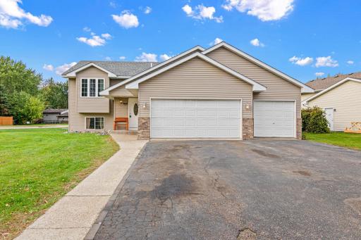1601 Maple Avenue, Buffalo, MN 55313
