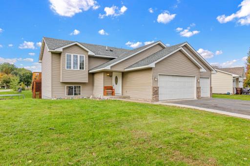 1601 Maple Avenue, Buffalo, MN 55313