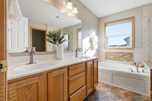 17994 89th Place N, Maple Grove, MN 55311