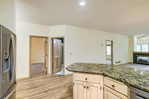 Gorgeous amenities throughout and very open floor plan