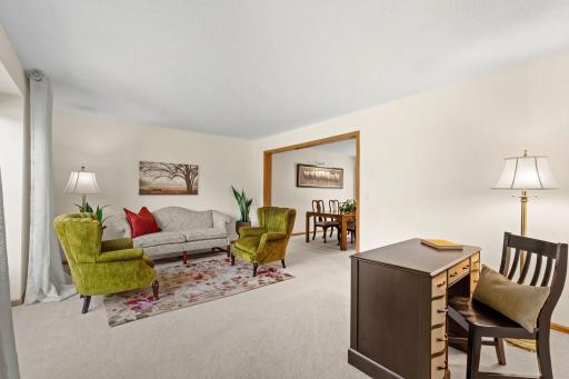 4202 Willow Wood Drive, Vadnais Heights, MN 55127