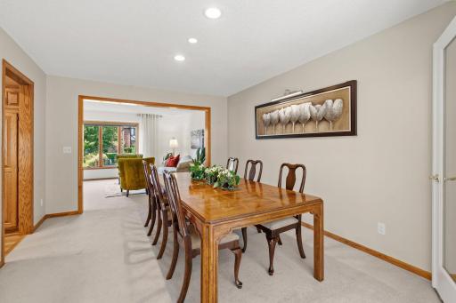 4202 Willow Wood Drive, Vadnais Heights, MN 55127