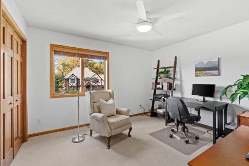 4202 Willow Wood Drive, Vadnais Heights, MN 55127
