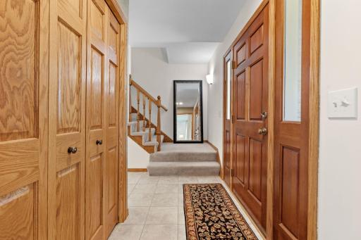 4202 Willow Wood Drive, Vadnais Heights, MN 55127