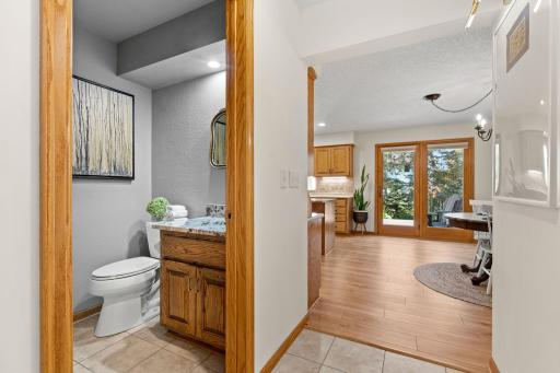 4202 Willow Wood Drive, Vadnais Heights, MN 55127