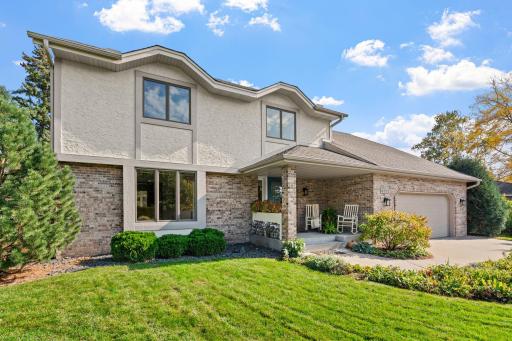 4202 Willow Wood Drive, Vadnais Heights, MN 55127