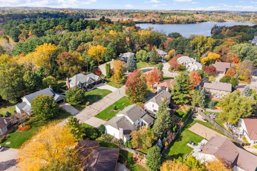 4202 Willow Wood Drive, Vadnais Heights, MN 55127