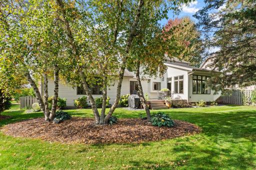 4202 Willow Wood Drive, Vadnais Heights, MN 55127