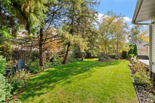 4202 Willow Wood Drive, Vadnais Heights, MN 55127