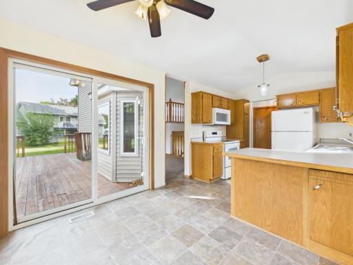 1083 98th Avenue NE, Blaine, MN 55434
