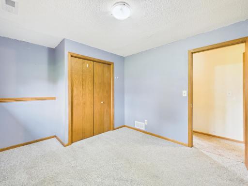 1083 98th Avenue NE, Blaine, MN 55434