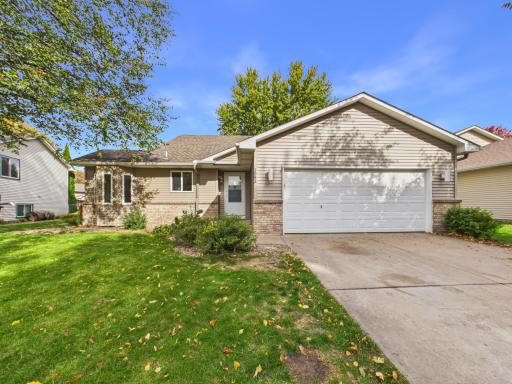 1083 98th Avenue NE, Blaine, MN 55434