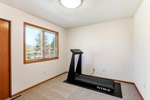 16410 43rd Avenue N, Plymouth, MN 55446