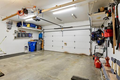 16410 43rd Avenue N, Plymouth, MN 55446