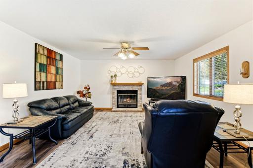 16410 43rd Avenue N, Plymouth, MN 55446