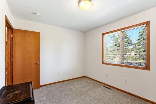 16410 43rd Avenue N, Plymouth, MN 55446