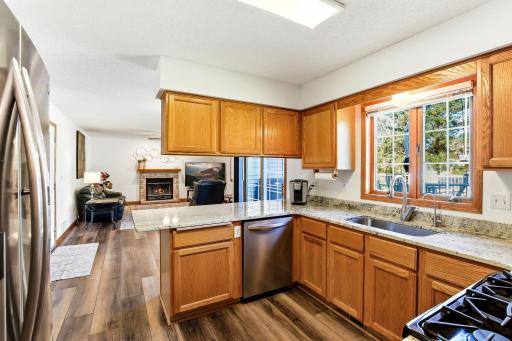 16410 43rd Avenue N, Plymouth, MN 55446