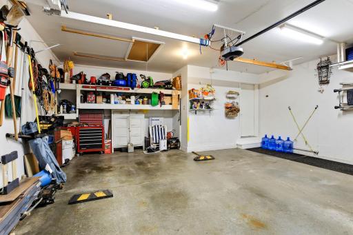 16410 43rd Avenue N, Plymouth, MN 55446
