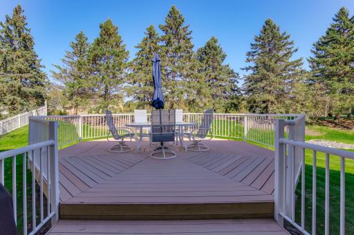 16410 43rd Avenue N, Plymouth, MN 55446