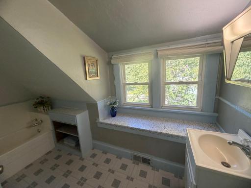 210 2nd Street, Rushmore, MN 56168