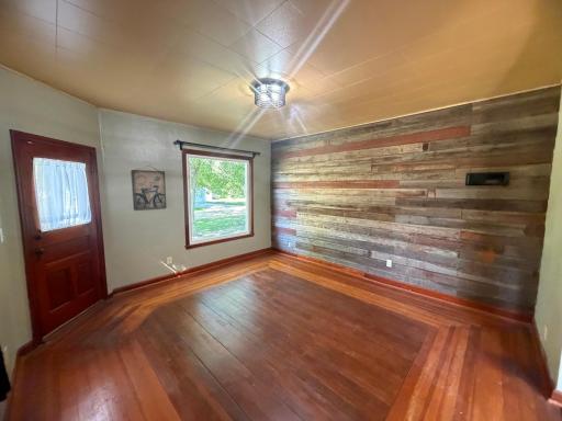 210 2nd Street, Rushmore, MN 56168