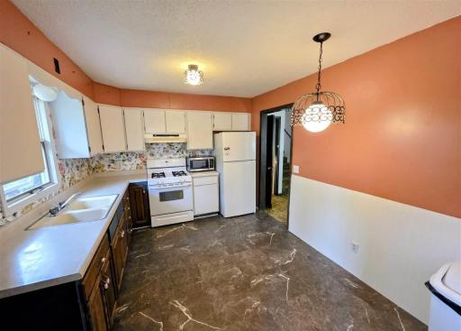 15 11th Street NW, Chisholm, MN 55719