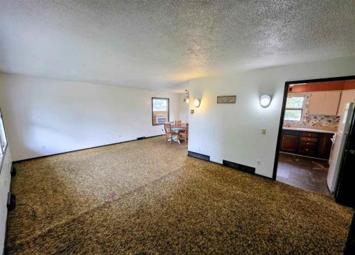 15 11th Street NW, Chisholm, MN 55719