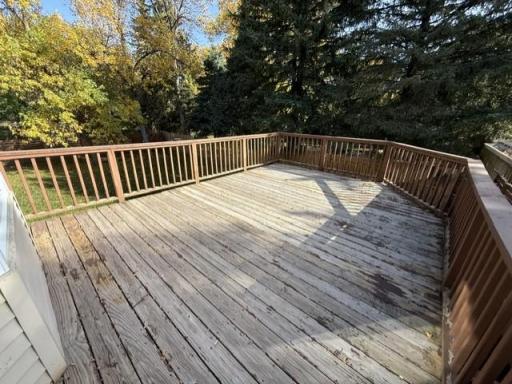 HUGE deck (will be scraped and painted prior to closing
