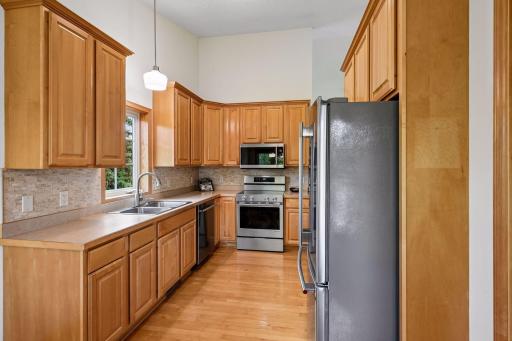 8960 Deer Run Court, Victoria, MN 55386