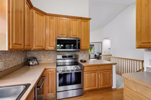 8960 Deer Run Court, Victoria, MN 55386