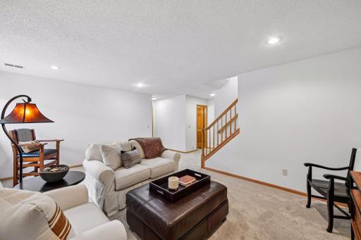 8960 Deer Run Court, Victoria, MN 55386