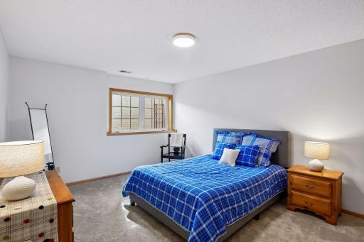 8960 Deer Run Court, Victoria, MN 55386