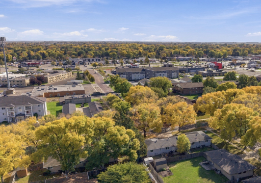 2215 15th Street S, Fargo, ND 58103