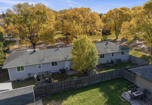 2215 15th Street S, Fargo, ND 58103