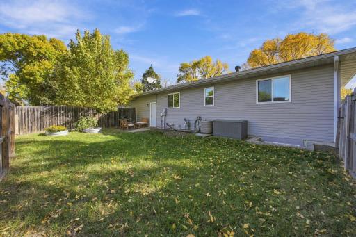 2215 15th Street S, Fargo, ND 58103