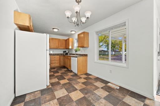 2215 15th Street S, Fargo, ND 58103